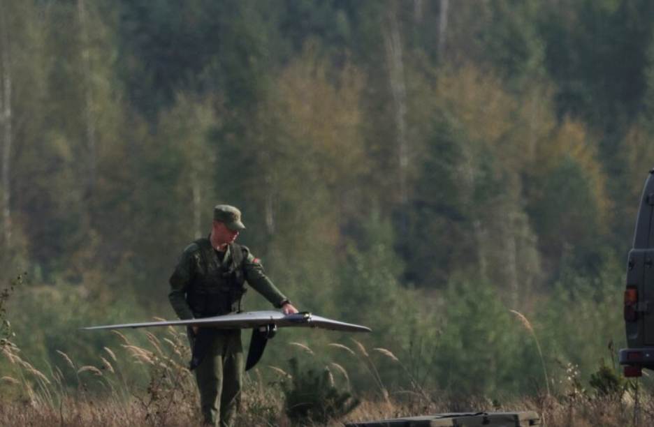 Si po i rrëzon Bjellorusia dronët rusë