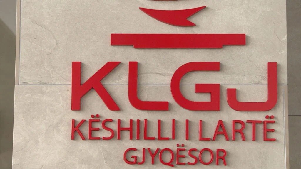  “Illyrian Guard përgjegjëse për sigurinë jashtë orarit zyrtar”- KLGJ publikon shkresat: Kemi kërkuar prezencë të policisë në salla gjyqesh, na u tha ‘s’ka personel’
