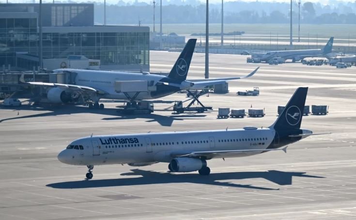 Aeroporti i Mynihut mbyllet përkohësisht pas raportimeve për dronë