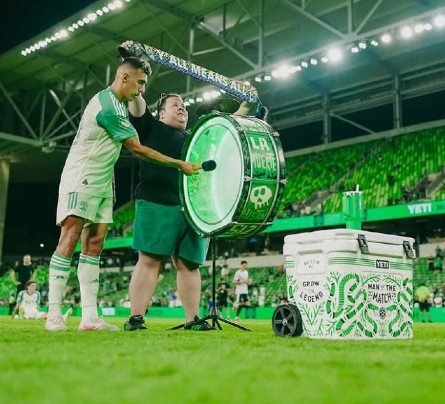 Myrto Uzuni përballë Heung-min Son në ‘play-off’