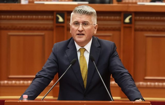 Gara për Tiranën, Gjekmarkaj: Flor Binaj përfaqëson zërin e qytetarëve! Ka rrugë të gjatë nga pëlqimi te vota, por…