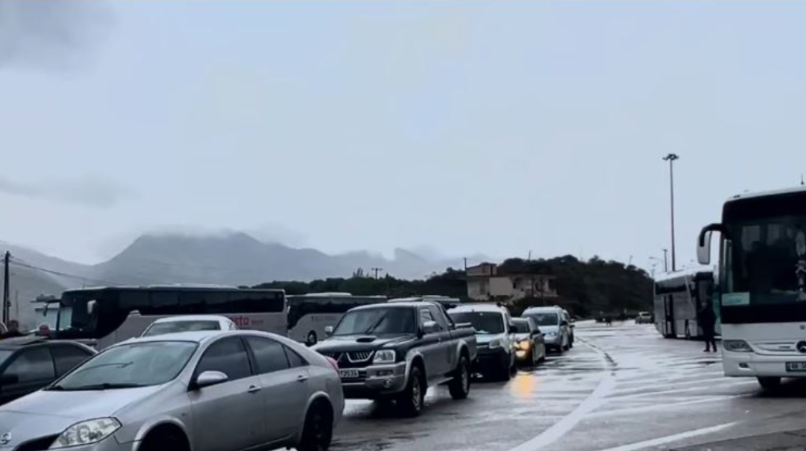 Doganat greke në grevë, radhë në pikën doganore të Kakavijës