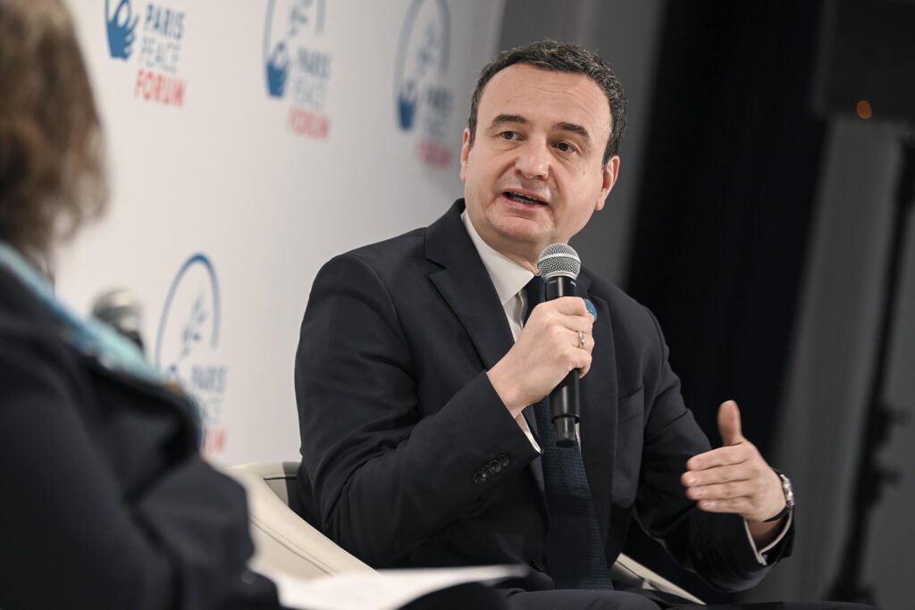 Kurti jep mesazhe të forta në Forumin e Paqes në Paris: NATO na çliroi, demokracia na zhvilloi