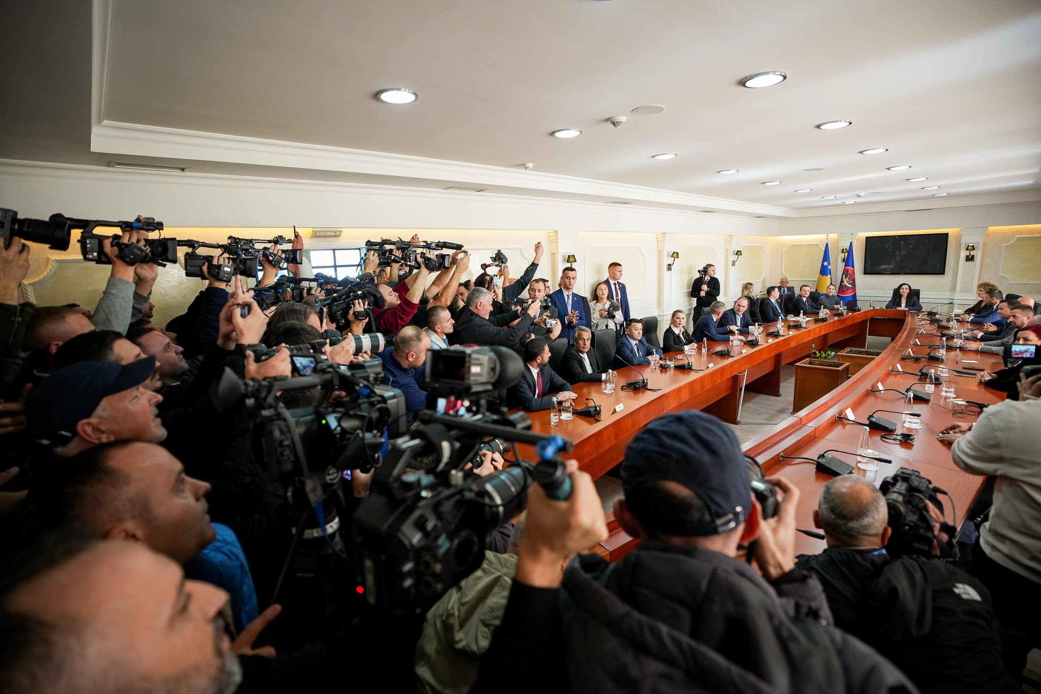 Kushtetuta i jep Presidentes të drejtën e dytë, por historia do të gjykojë vendimin e saj