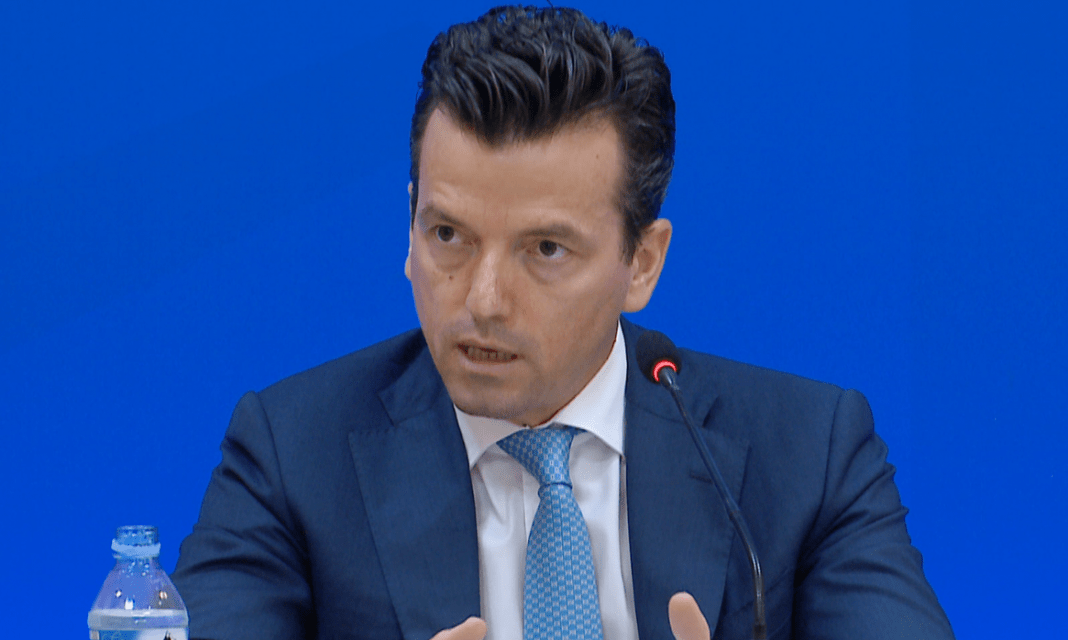 Agron Shehaj: Veliaj sot duhet t’u kërkonte falje qytetarëve! Po bën farsë në Kushtetuese