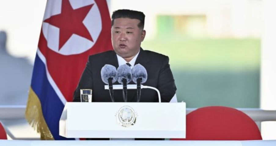 Kim Jong Un niset drejt Kinës me tren të blinduar