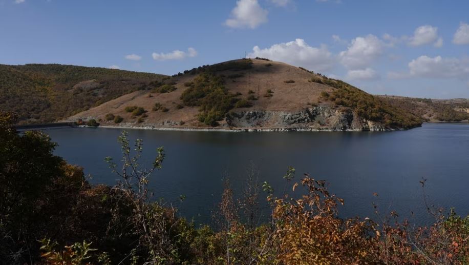 IKSHPK: Uji nga Liqeni i Badocit të mos përdoret për pije