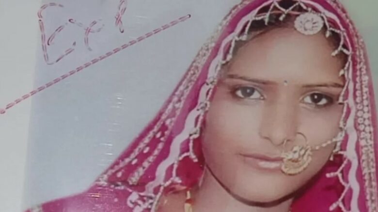Burri nga India dogji për së gjalli gruan, mendonte se kishte lëkurë shumë të errët – gjykata e dënon me vdekje