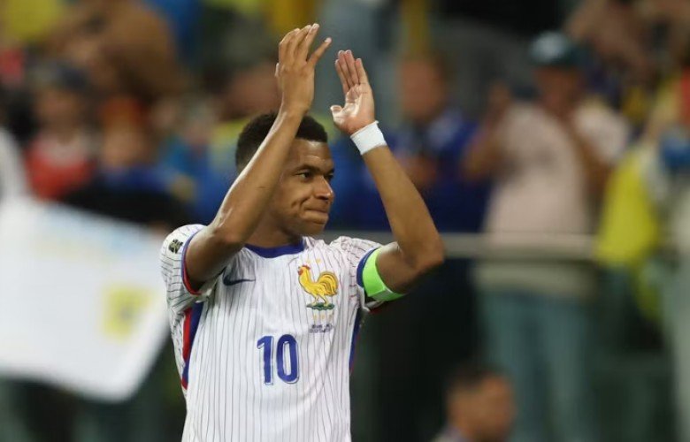 Mbappe barazon rekordin e Henryt