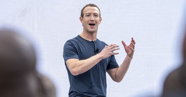 Mark Zuckerberg: Jemi në fund të epokës së telefonave