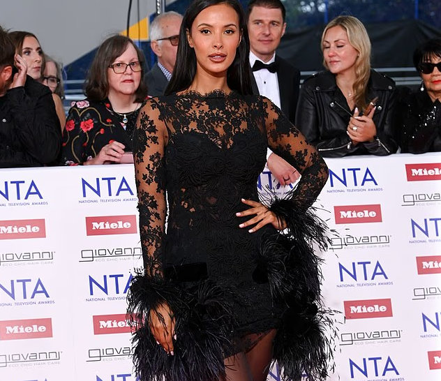 Maya Jama mahnit me fustanin e saj në NTAs 