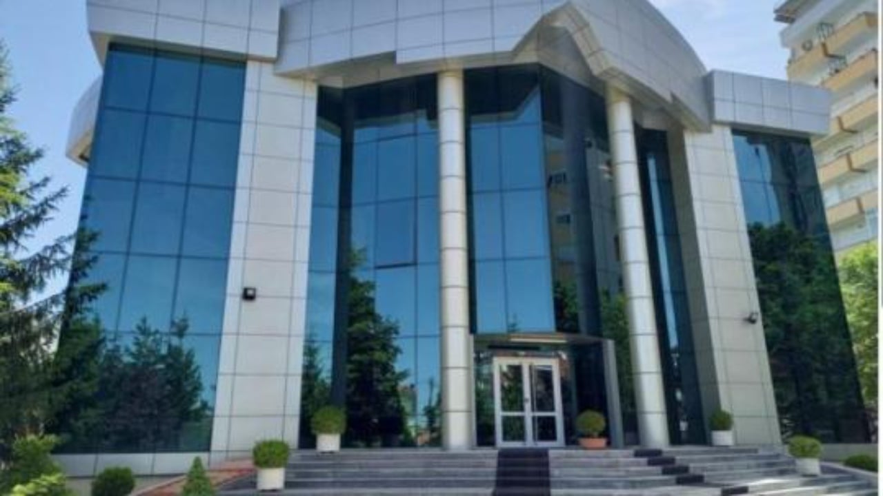 Ngacmonte nxënëset e mitura, Prokuroria e Korçës dërgon në gjyq mësuesin e artit