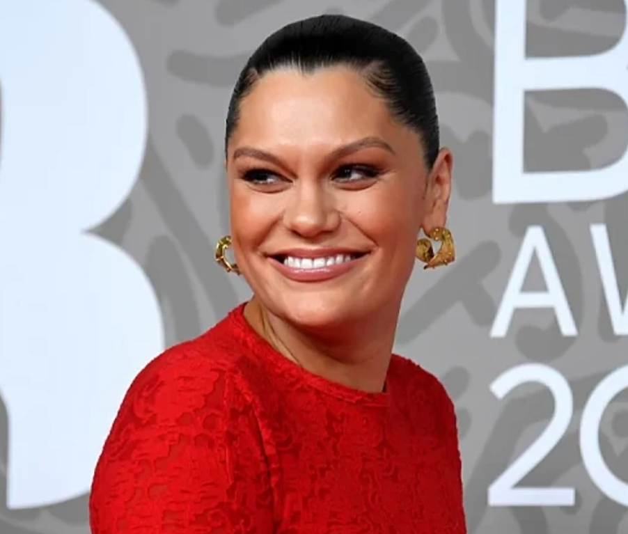 Jessie J njofton publikimin e albumit të gjashtë 