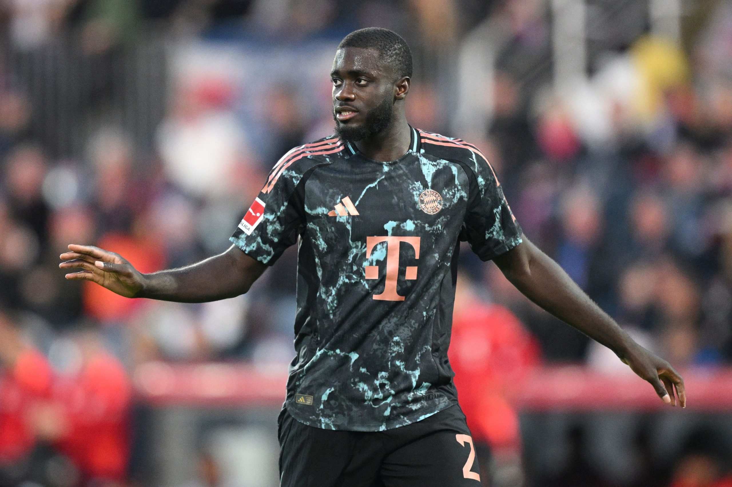 Reali i Madridit synon mbrojtësin e Bayernit