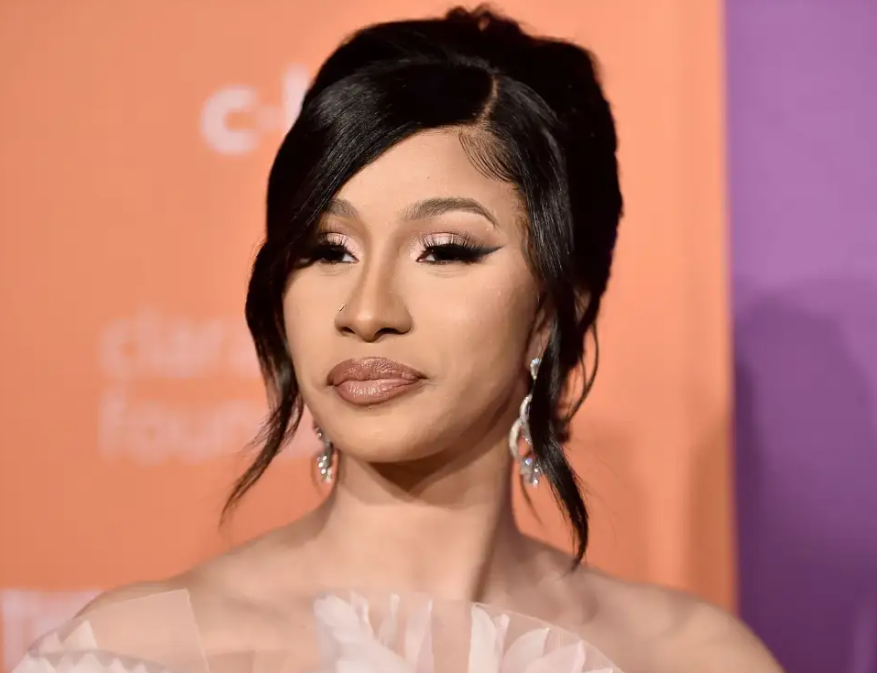 Cardi B arrin një tjetër sukses historik me albumin e ri “Am I The Drama?”