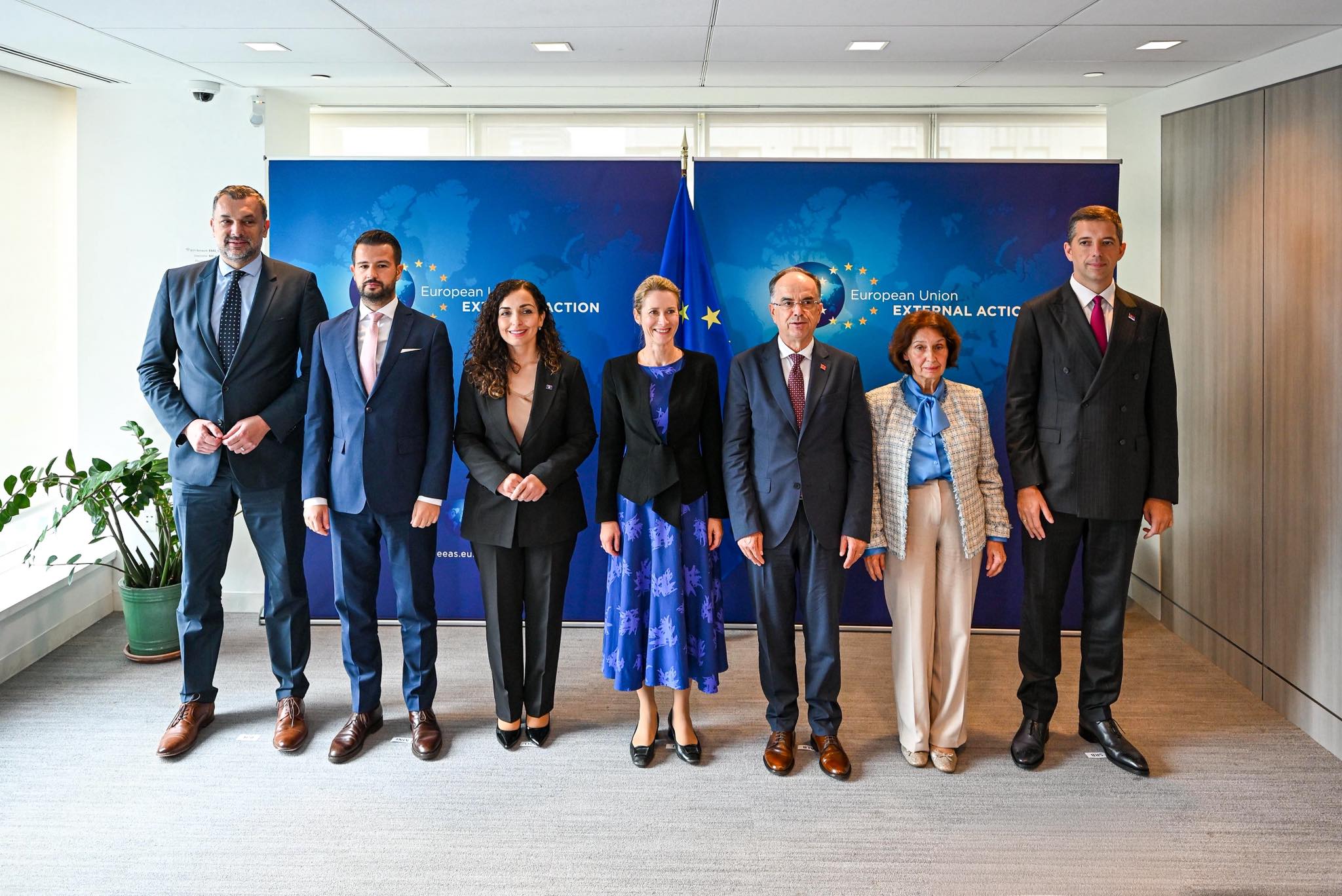 Osmani publikon foton nga takimi i përbashkët me Kallas: Kosova, vendi më pro-evropian