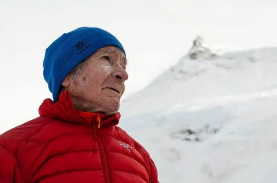 Mrekulli nga Carlos Soria, ngjitet në Manaslu në moshën 86-vjeçare
