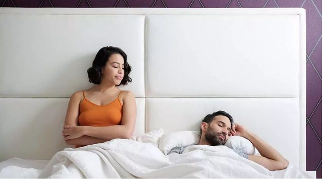 Pse disa njerëz nuk kryejnë kurrë marrëdhënie intime? Studimi ndërkombëtar zbulon arsyet