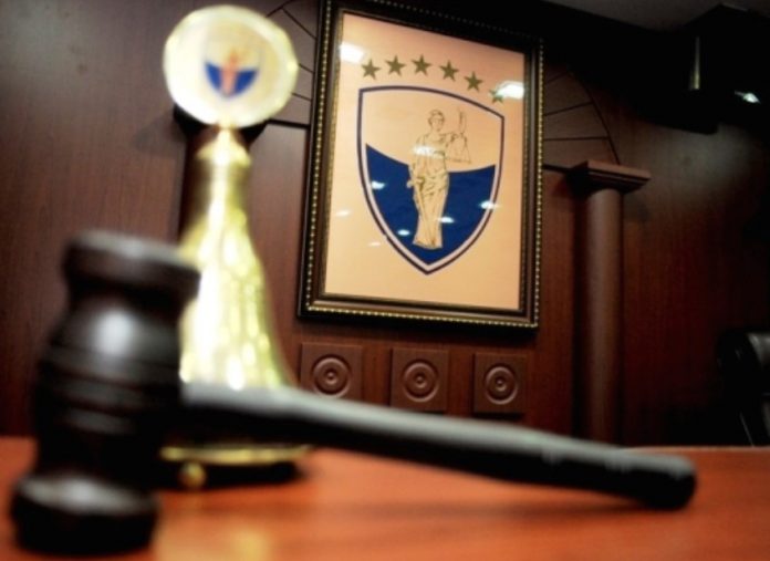 ​Një vit e katër muaj burg për ngacmim seksual dhe keqtrajtim të nxënësve