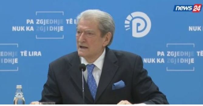 “Tregjet kontrollohen me marrëveshje të fshehta, dëmtohen qytetarët”, Berisha: Kemi taksën më të lartë për naftën në Europë, ndoshta edhe në botë!