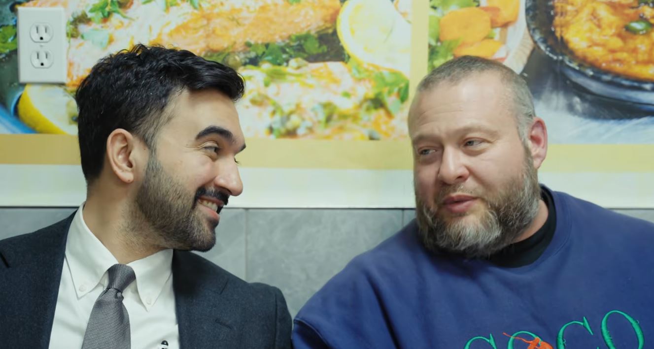 Kryetari i New Yorkut shijon ushqimin shqiptar te kuzhinieri dhe reperi i njohur Action Bronson