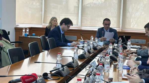 ​Komisioni për Buxhet mbështet tri marrëveshje për kredi