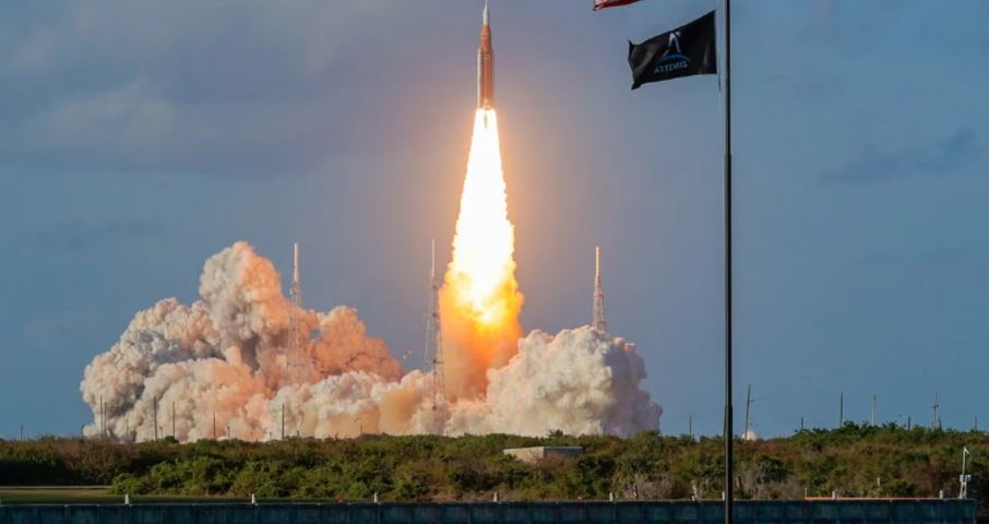3, 2, 1... Momenti i nisjes së Artemis II të NASA-s drejt Hënës