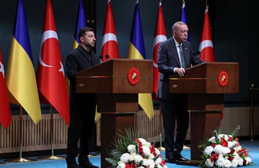 Në Stamboll, Zelensky premton bashkëpunim më të madh në siguri me Turqinë