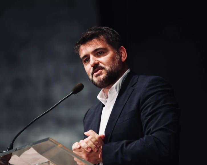 Deklaratë e fortë nga Marin Mema: Mos prekni të drejtën e shqiptarëve për provime në gjuhën shqipe në Maqedoninë e Veriut!