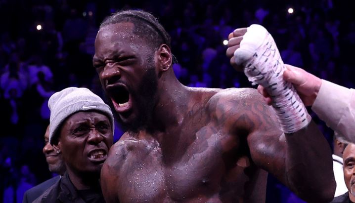 Wilder i kërkon falje bokserit sekonda para se ta rrëzojë në tokë