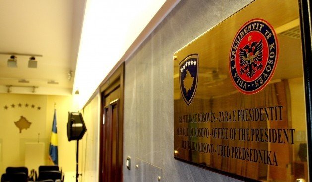 Tri javë deri te afati kushtetues për presidentin, ende pa marrëveshje