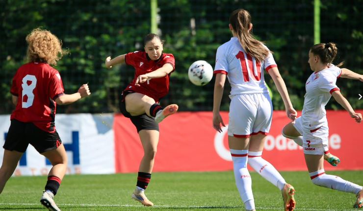 Qazim Laçi “shpërthen” në Turqi, gol dhe asist brenda 2 minutave