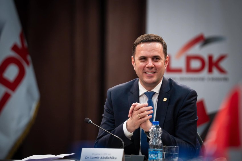 Abdixhiku: 18 vjet Kushtetutë, kujtesë e sakrificës dhe vendosmërisë së popullit