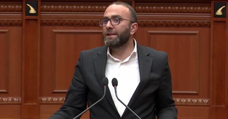 “Trafikantët shqiptarë po pastrojnë paratë e krimit”, Bardhi flet për raportin e DASH: Rama të vijë në Kuvend për…