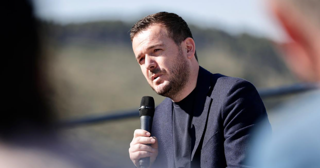 Ministri Salla në Berat me përpunuesit e vajit të ullirit: Modele bashkëpunimi për rritje ekonomike dhe paga më të larta në bujqësi