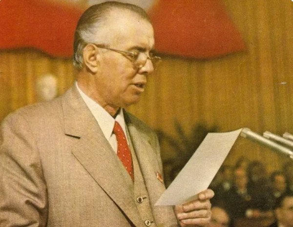 ​41 vjet nga vdekja e Enver Hoxhës, trashëgimi me debate