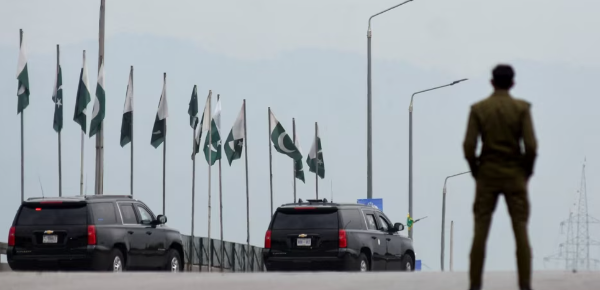 Kryeministri pakistanez zhvillon takime të ndara me delegacionet e SHBA-së dhe Iranit