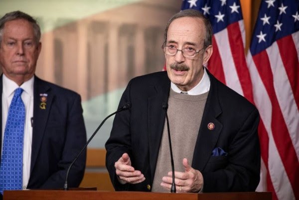 ​Kritika ndaj Eliot Engel – ai e vë Kosovën në plan të pare, jo Amerikën