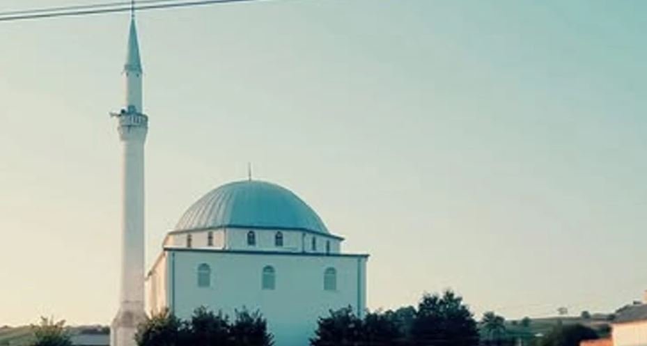 Vjedhje në një xhami në Ferizaj, dëmtohen edhe kamerat e sigurisë