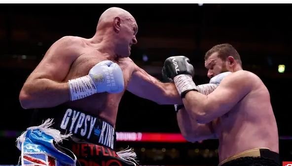 Tyson Fury çmend të gjithë, dërrmon kundërshtarin