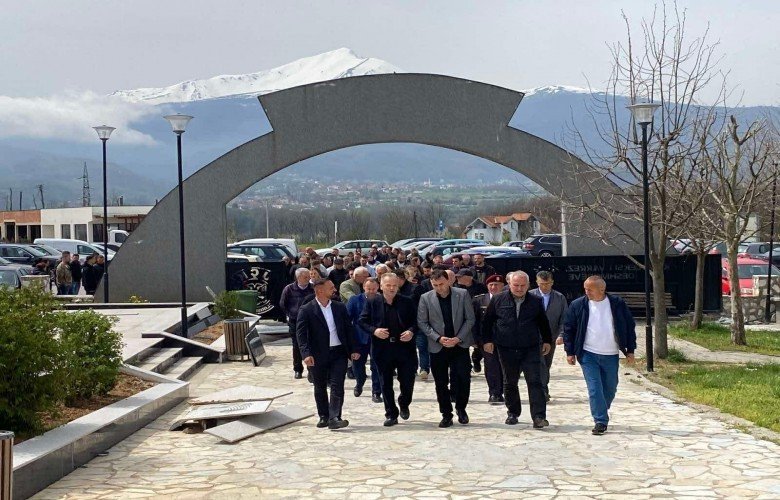 Komuna e Kaçanikut nderon 6 dëshmorë dhe 13 martirë