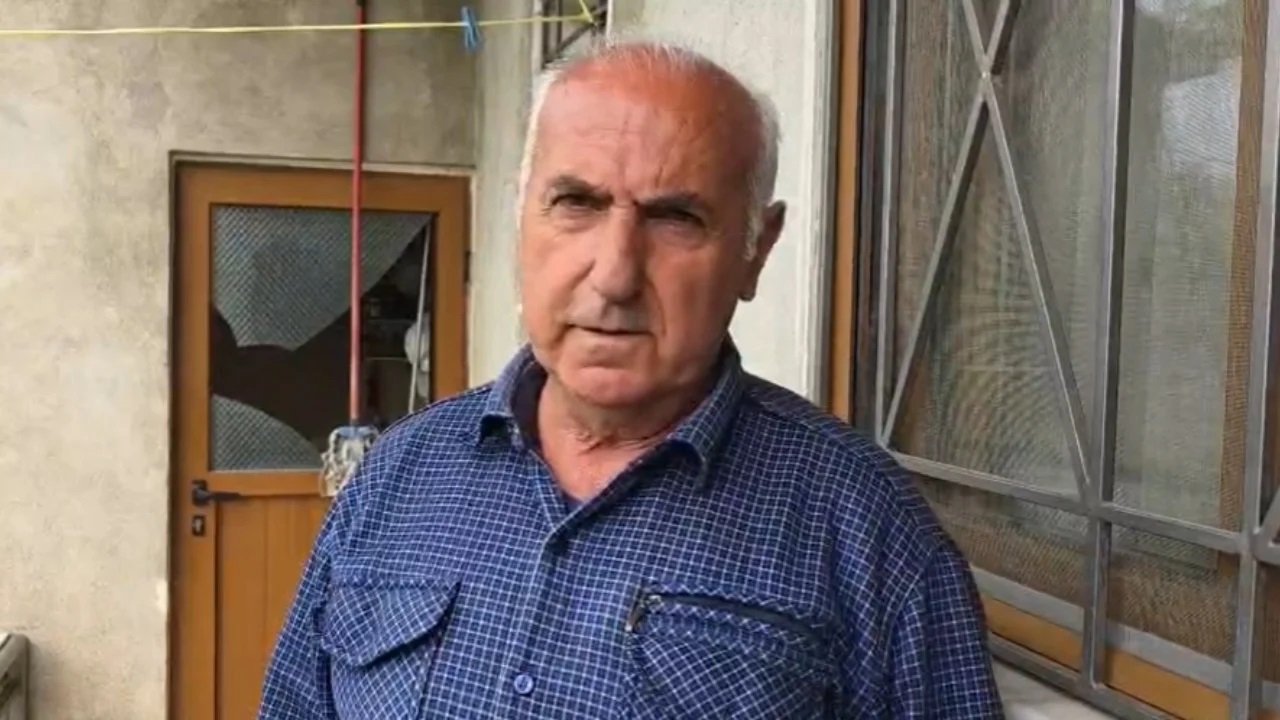 Gjeti të pajetë grabitësin brenda shtëpisë, flet vëllai i pronarit: Ishte me kapuç dhe me doreza, i përgatitur për të vjedhur