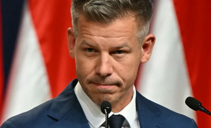 Magyar: Hungaria s’mund të heqë dorë nga furnizimet me naftë ruse