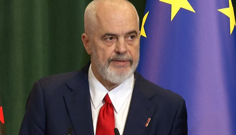 Zjarri në Tiranë/ Reagon Rama: Pallati do të rindërtohet 100% nga vetë ndërtuesi