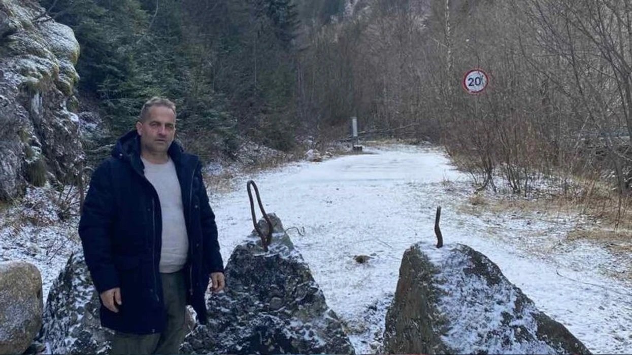 “Mjaft me izolim”: Më 25 prill protestë për hapjen urgjente të pikës kufitare në Çakorr