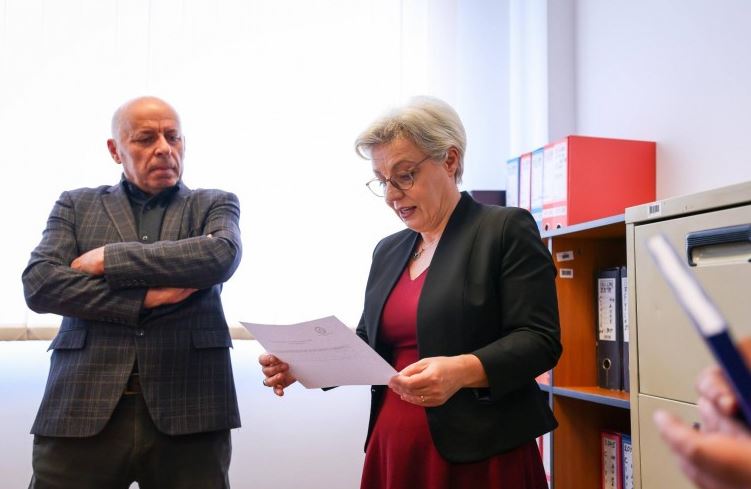 Gërvalla: Ndihma juridike falas një nga shtyllat e barazisë para ligjit 