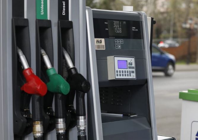 Bordi i Transparencës ul sërish çmimet e karburanteve, ja me sa do blihen nafta dhe benzina