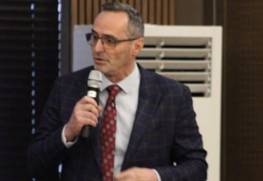 Nehat Çitaku e mposhti Ylli Malokun për kryetar të federatës  
