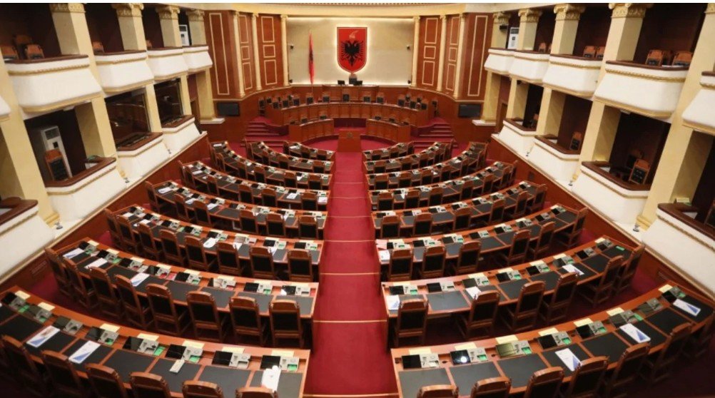 Sot Kuvend, deputetët e Partisë Mundësia kërkojnë interpelancë me kryeministrin Ramën dhe zv.kryeministren Koçiu
