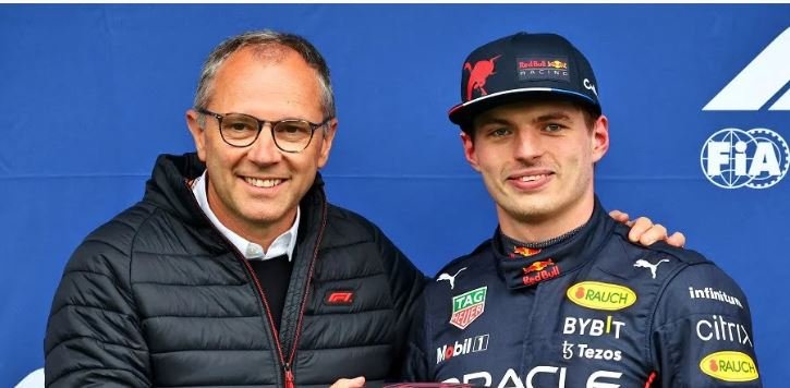 Domenicali: Unë i dëgjoj pilotët por ata duhet ta respektojnë F1